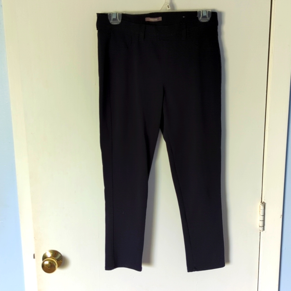 Maurices Navy Stretch Capris